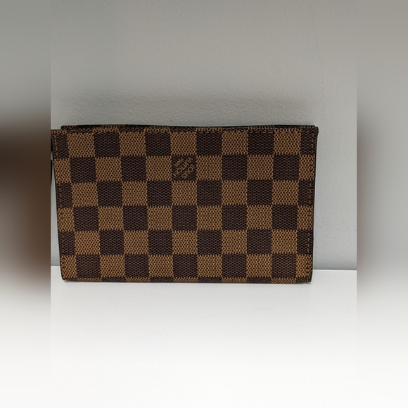 Louis Vuitton Ebene Wristlet "LIVE SHOW TODAY" - Picture 3 of 12